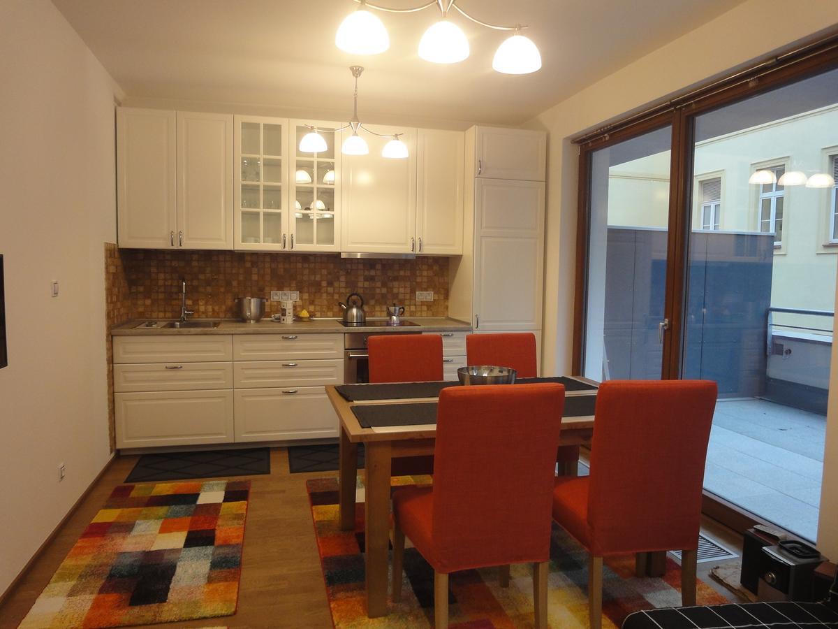 Apartman Mozartova Leilighet Praha Eksteriør bilde
